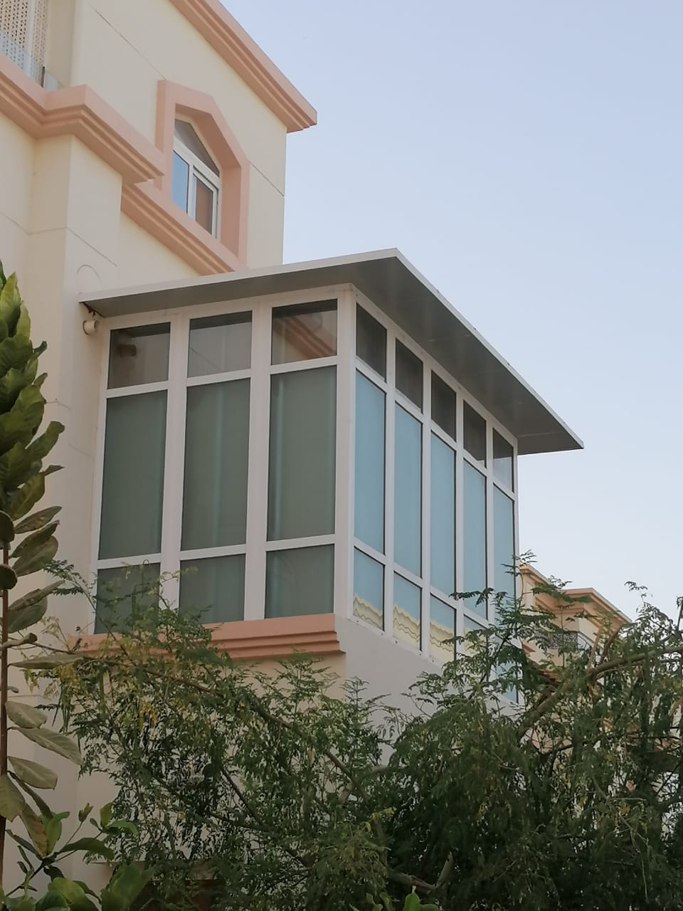 بناءالساندويش بنل